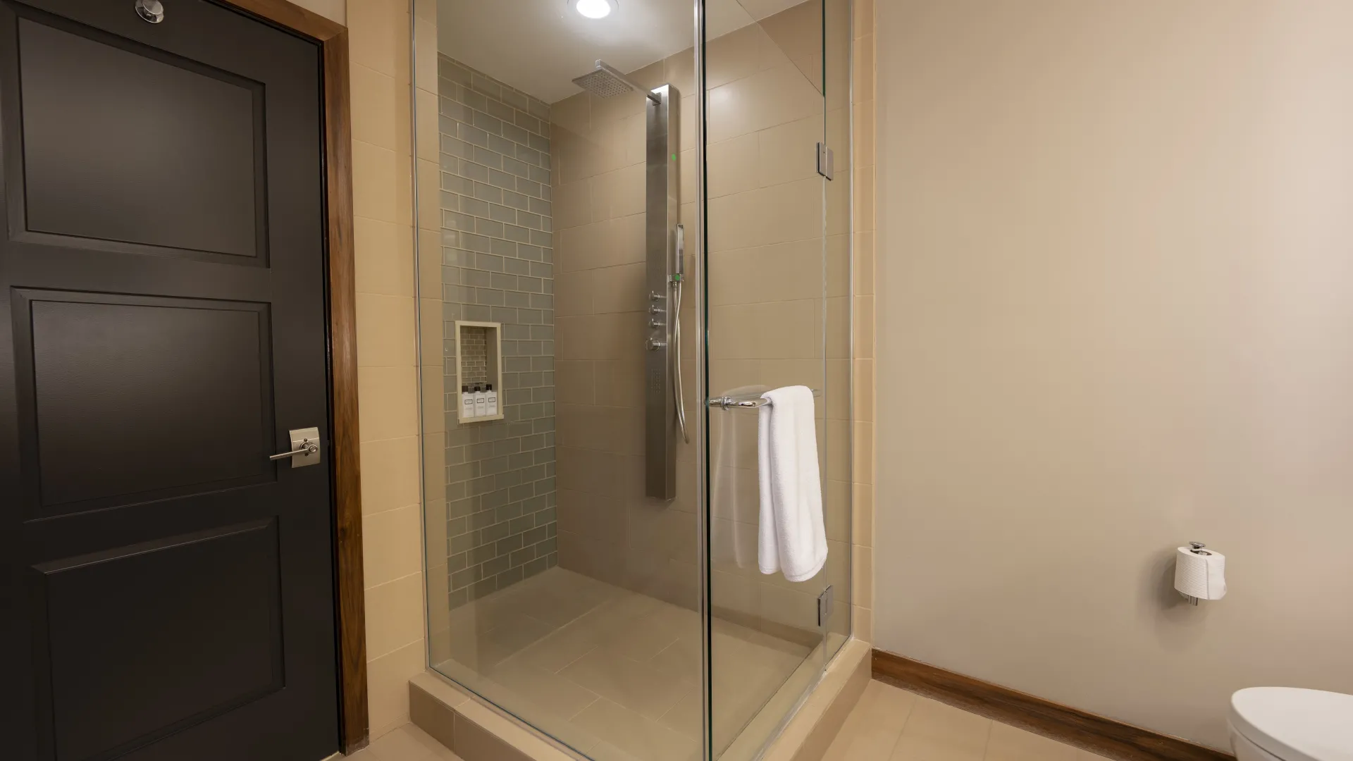 Evermore Villas Bathroom Shower