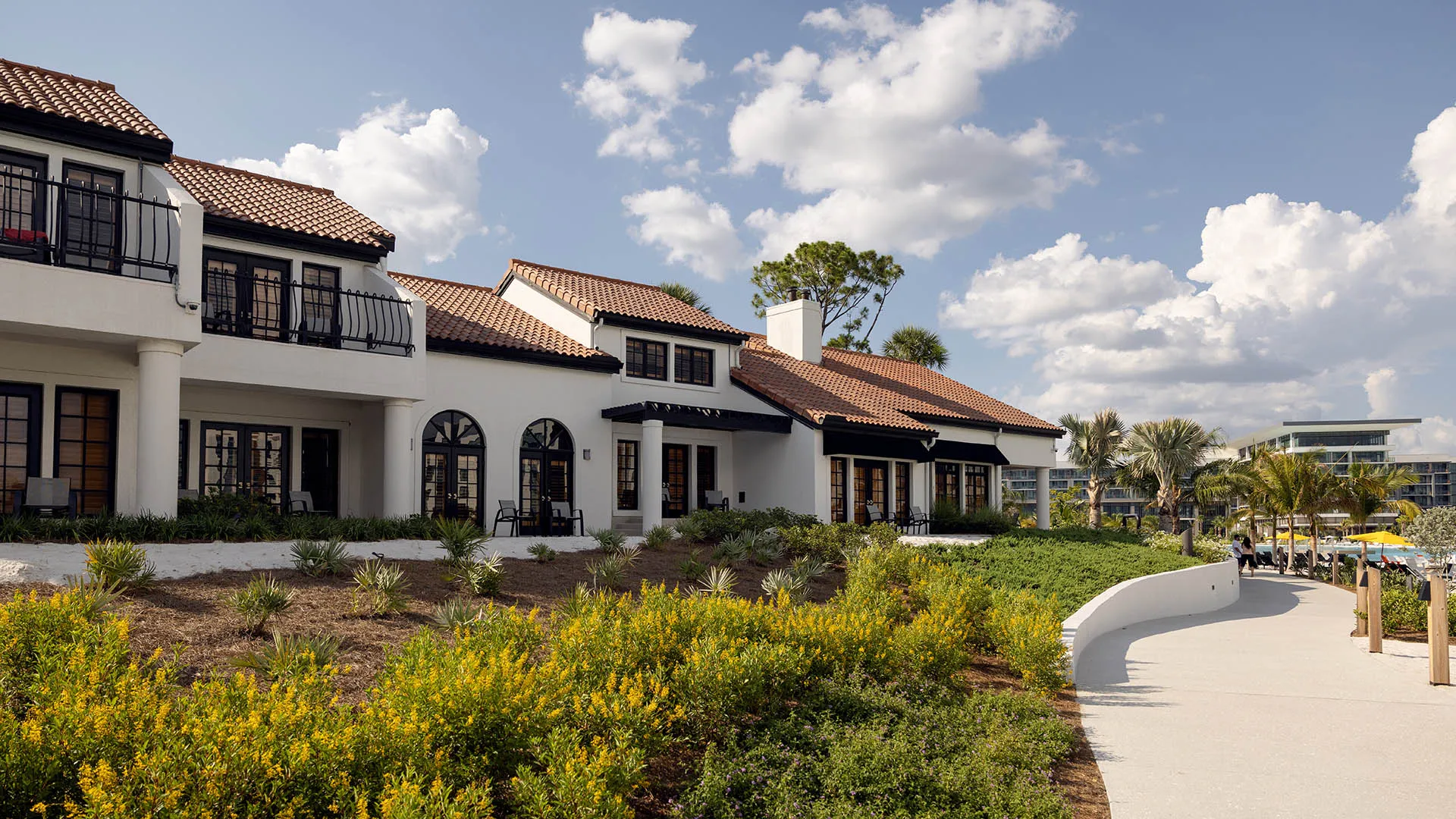 An image of the exterior of Evermore Bay View Villas at Evermore Orlando Resort.