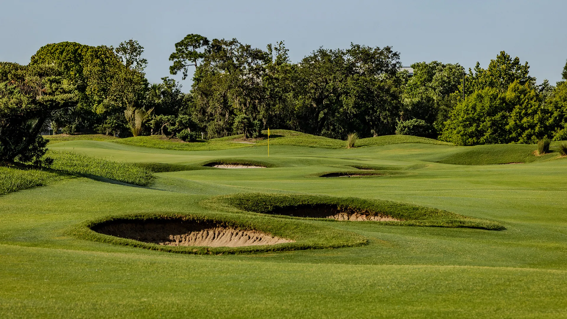 Image of the approach on the 6th hole of the Grand Cypress Golf Links Course at Evermore Orlando Resort.